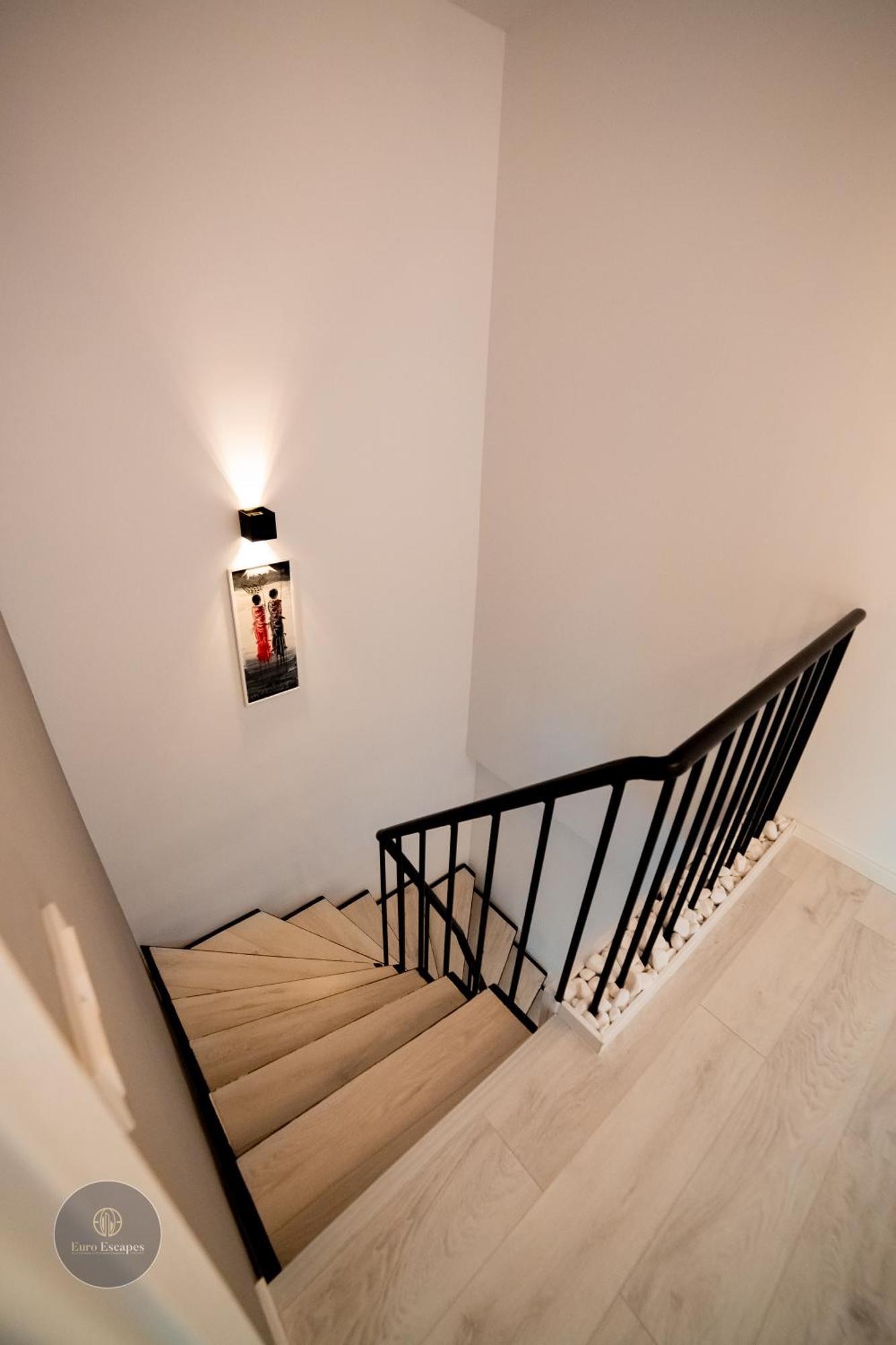 Executive Duplex With Balcony, Skyline Views & Free Parking 公寓 *