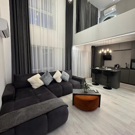 Executive Duplex With Balcony, Skyline Views & Free Parking Apartment Bucharest Exterior photo